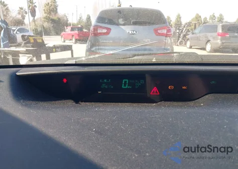 2004 Toyota Prius из США, поврежденный, VIN JTDKB20U540103258